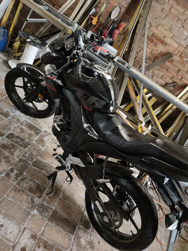 二手济南铃木极客飒 Gixxer 155 NK