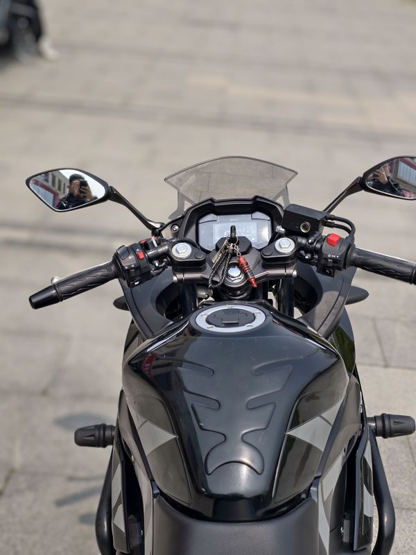 二手豪爵铃木GSX250R