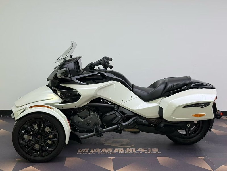 二手庞巴迪Spyder F3 