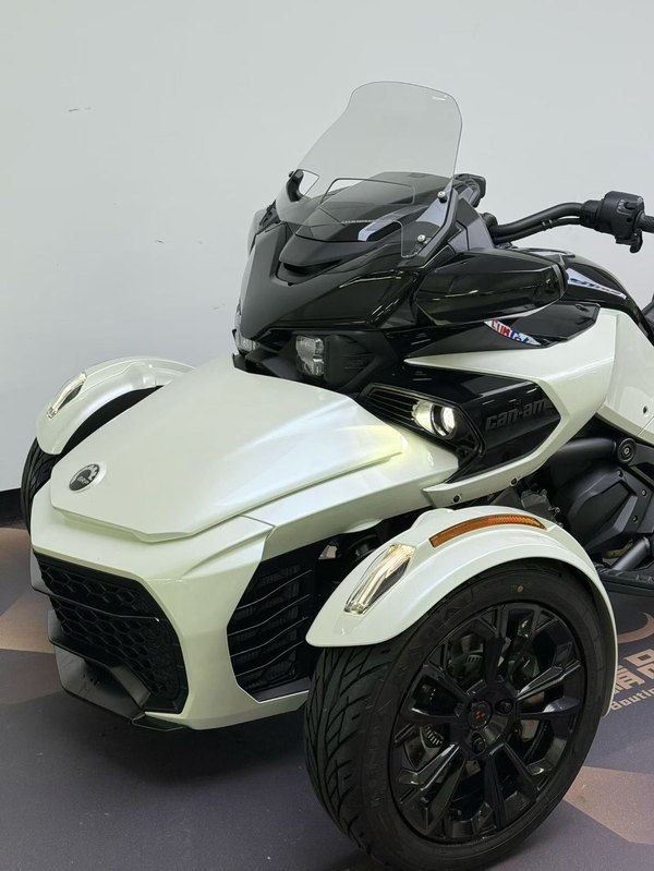 二手庞巴迪Spyder F3 