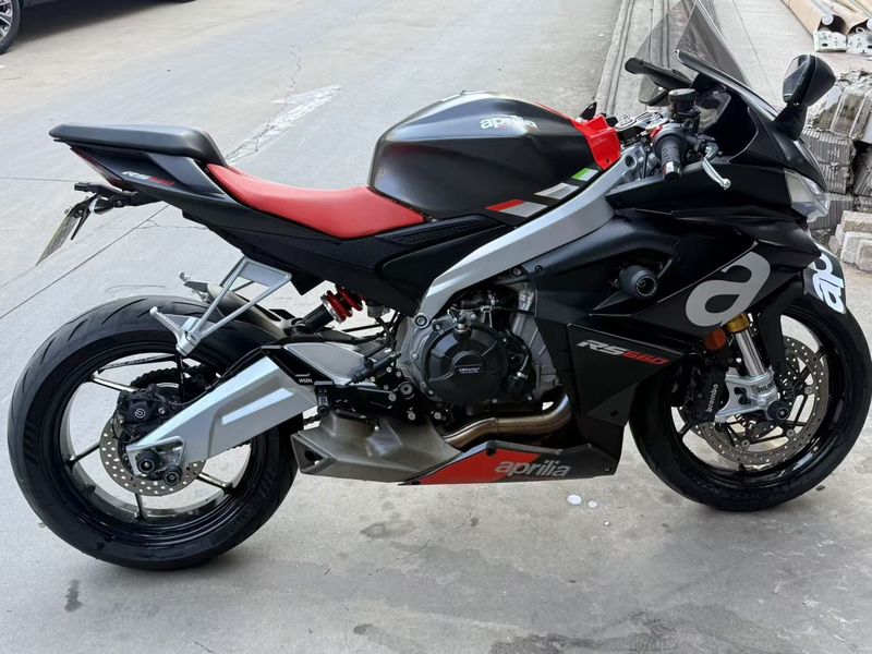 二手阿普利亚RS 660 