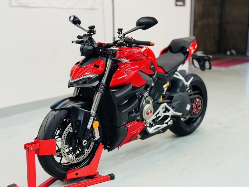 二手杜卡迪Street Fighter V4