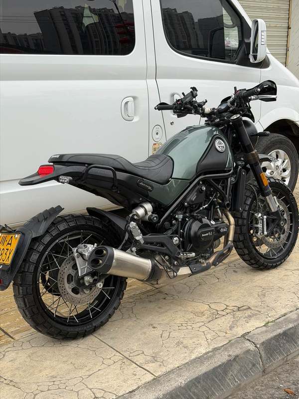 二手贝纳利幼狮 Leoncino 500