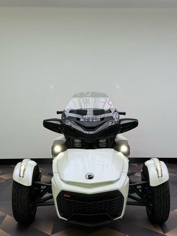 二手庞巴迪Spyder F3 