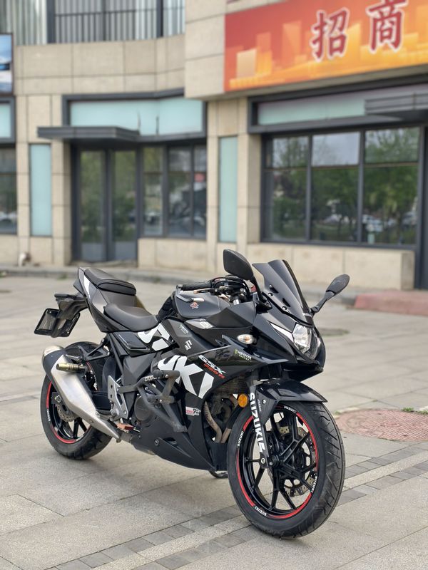 二手豪爵铃木GSX250R