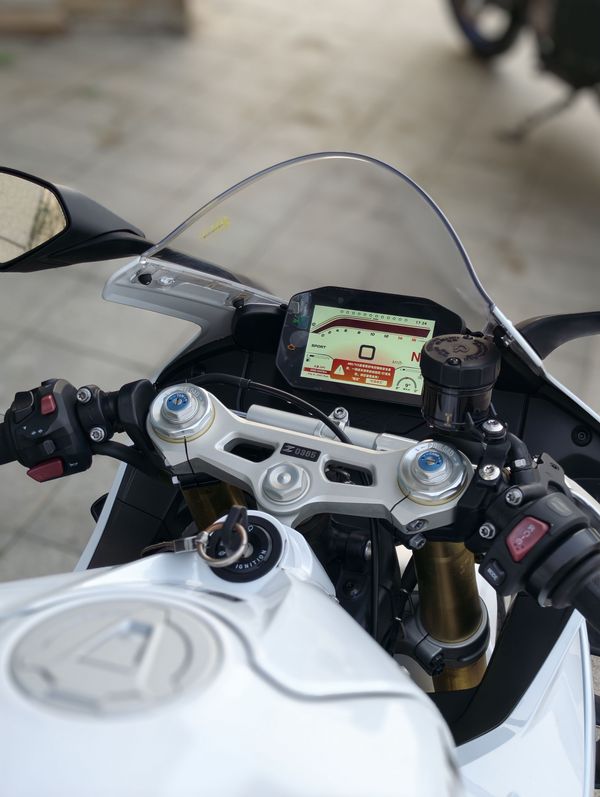 二手张雪机车500RR