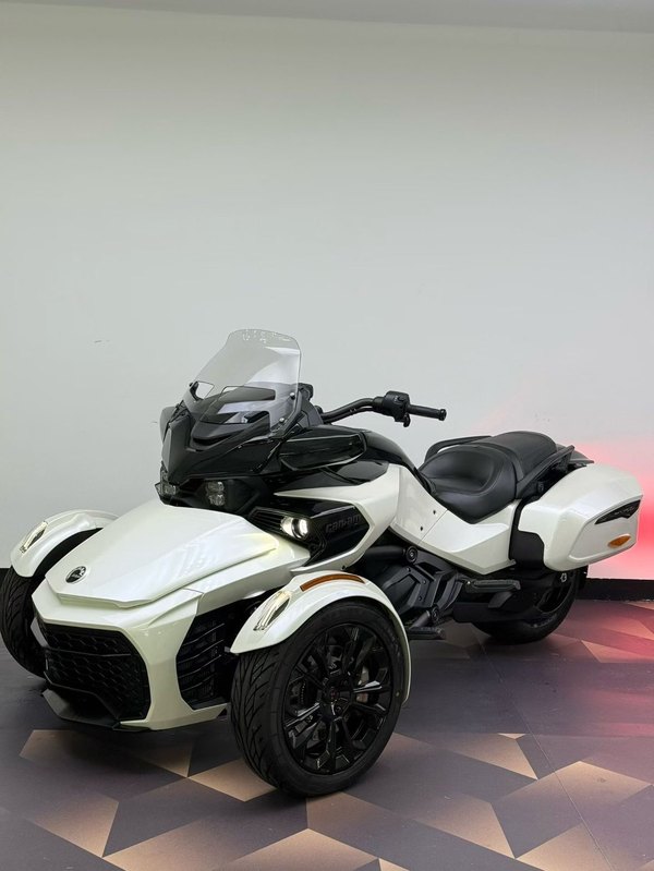 二手庞巴迪Spyder F3 