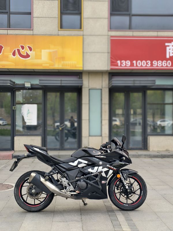 二手豪爵铃木GSX250R