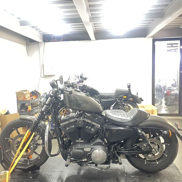 二手哈雷戴维森Iron883 硬汉