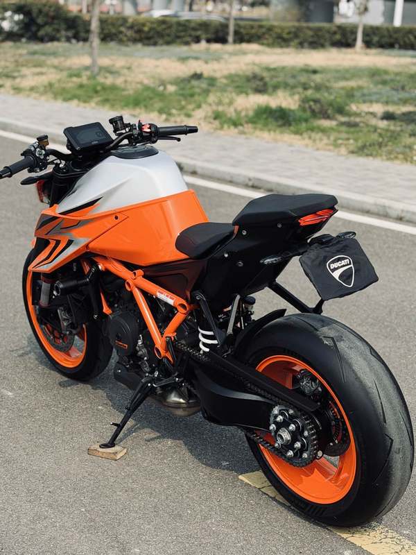 二手KTMR2R1290 Super Duke