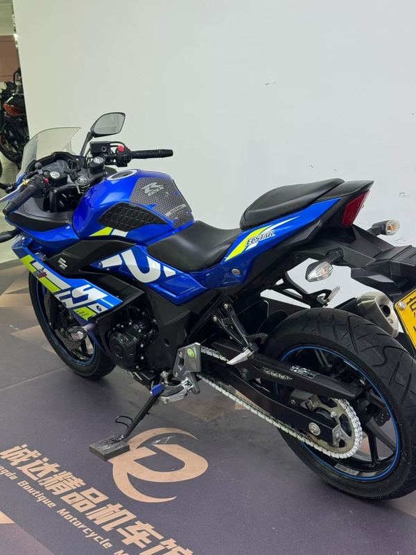 二手豪爵铃木GSX250R