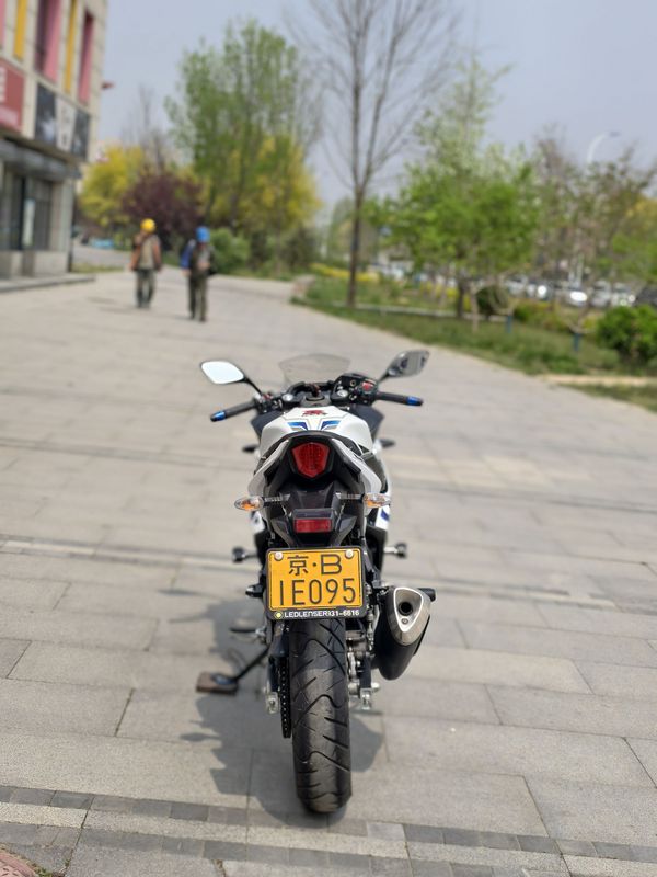 二手豪爵铃木GSX250R