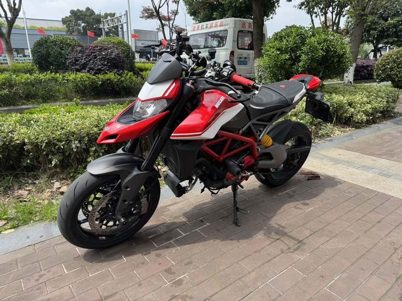 二手杜卡迪Hypermotard 950