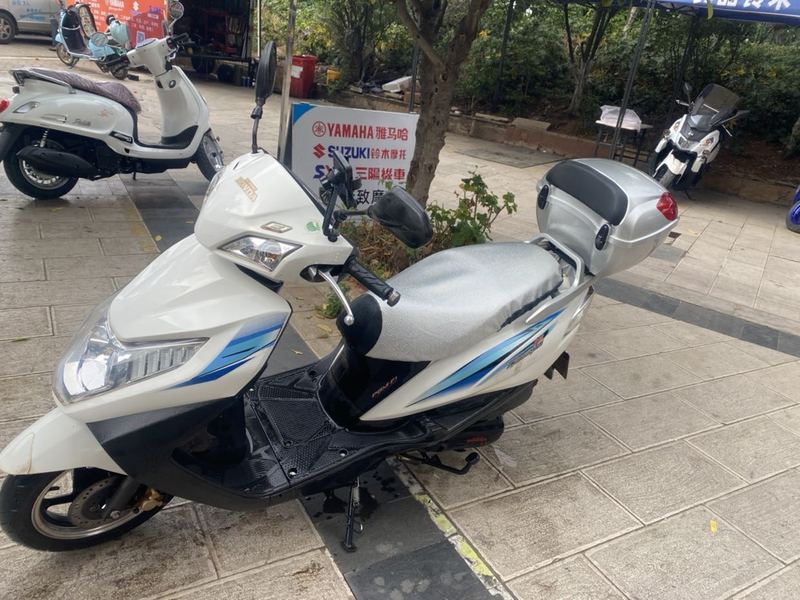 二手五羊本田Cruising 御鲨125