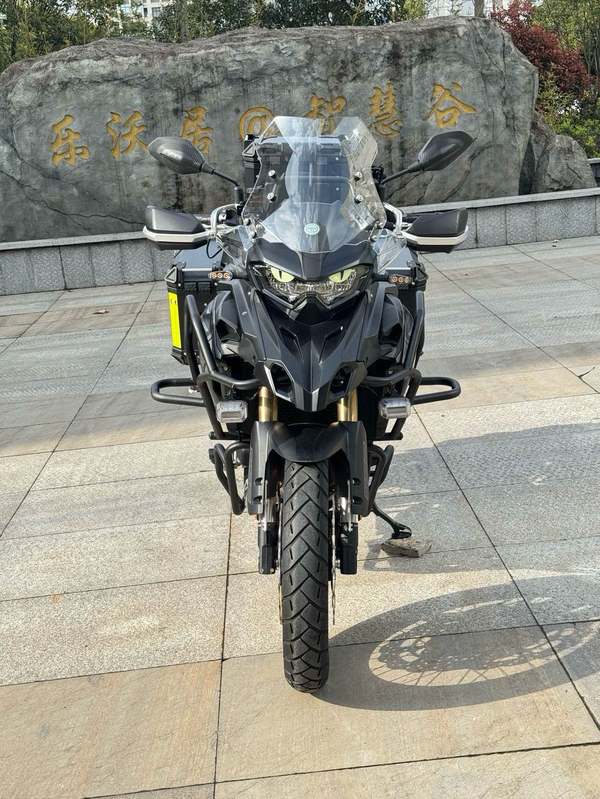 二手贝纳利TRK552