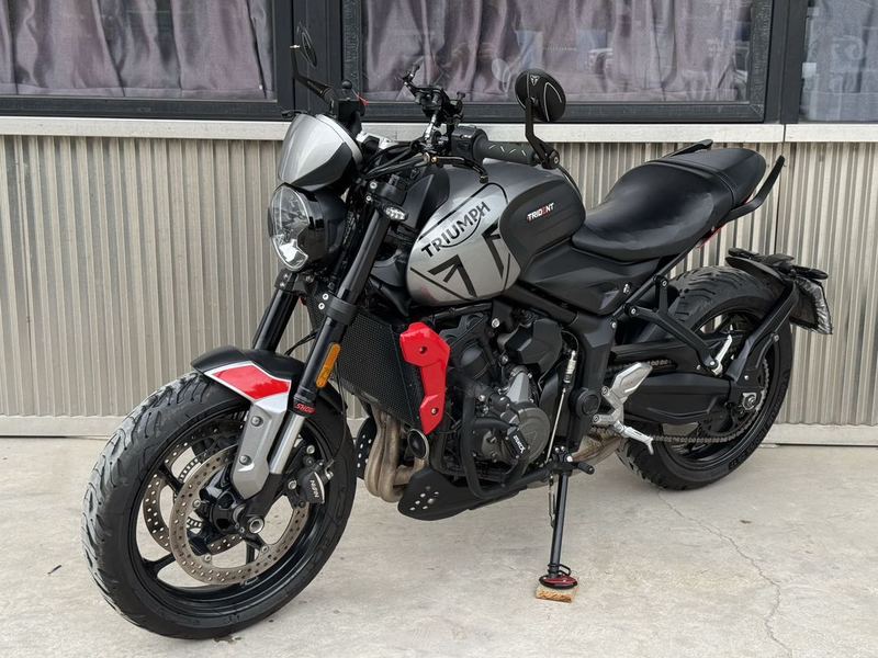 二手凯旋Trident 660