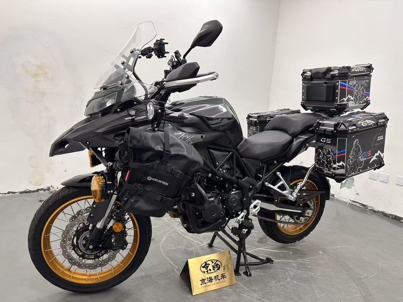 二手贝纳利金鹏 TRK502