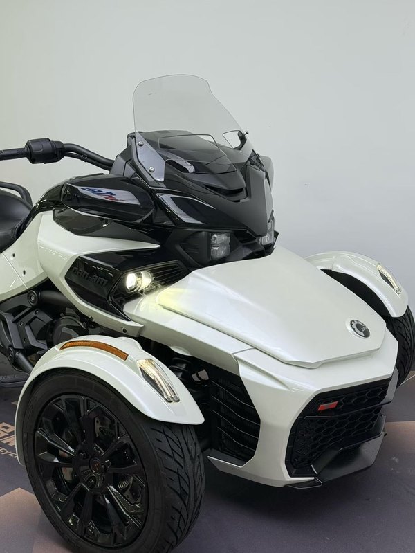 二手庞巴迪Spyder F3 