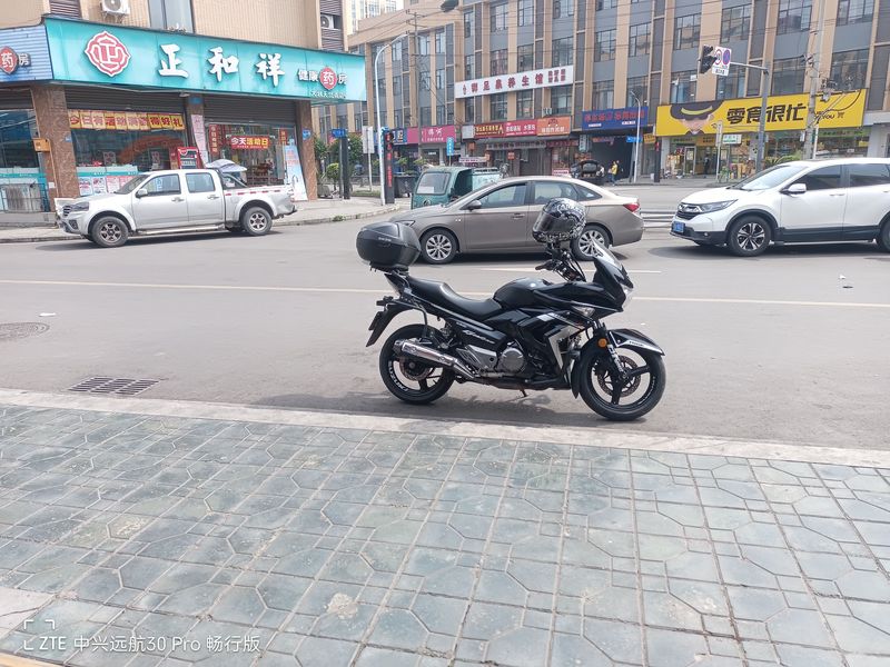 二手豪爵铃木骊驰 GW 250F