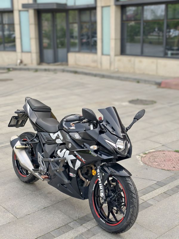 二手豪爵铃木GSX250R