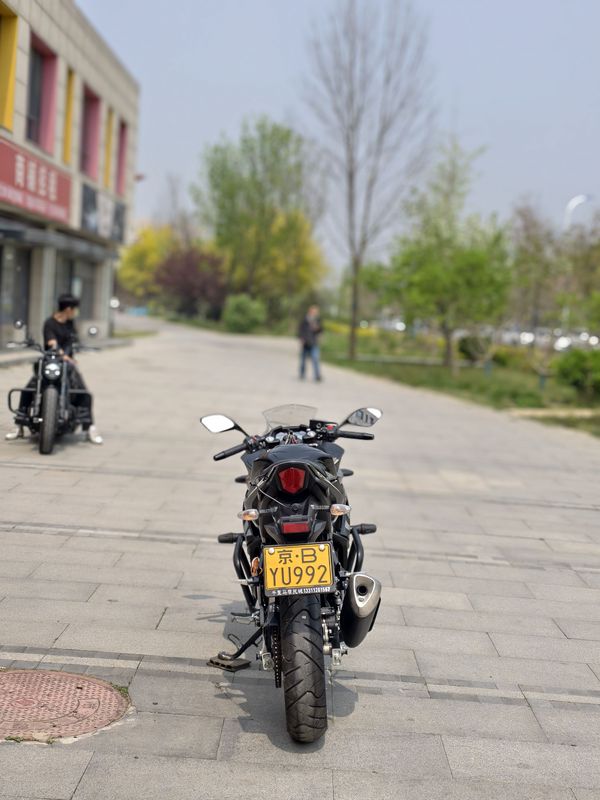 二手豪爵铃木GSX250R