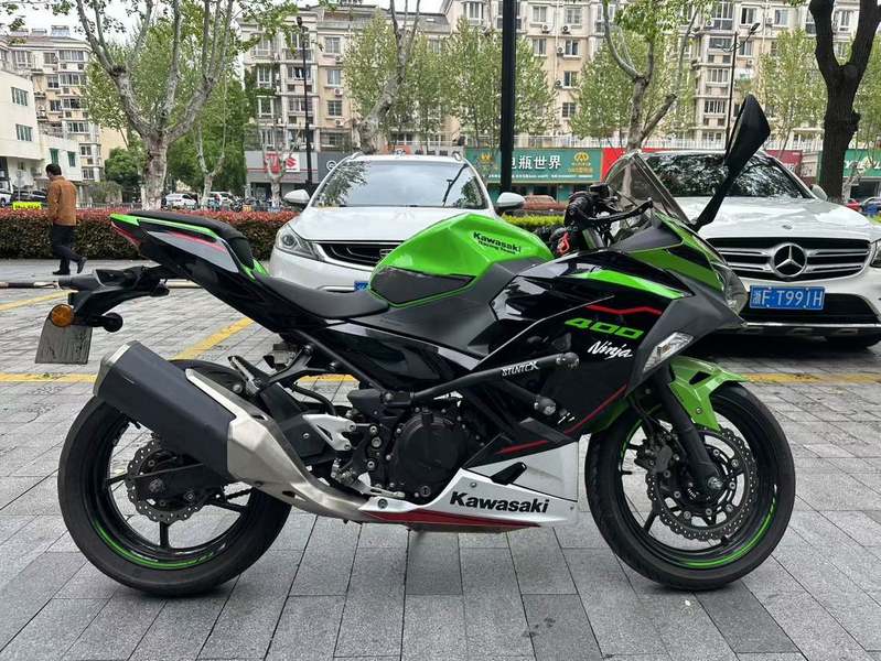 二手川崎Ninja 400