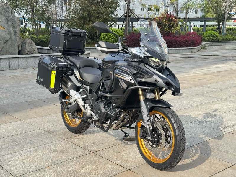 二手贝纳利TRK552