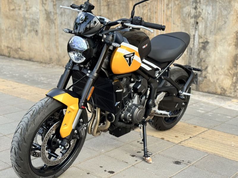 二手凯旋Trident 660