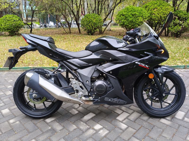 二手豪爵铃木GSX250R