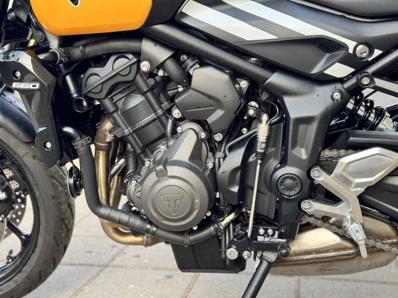 二手凯旋Trident 660