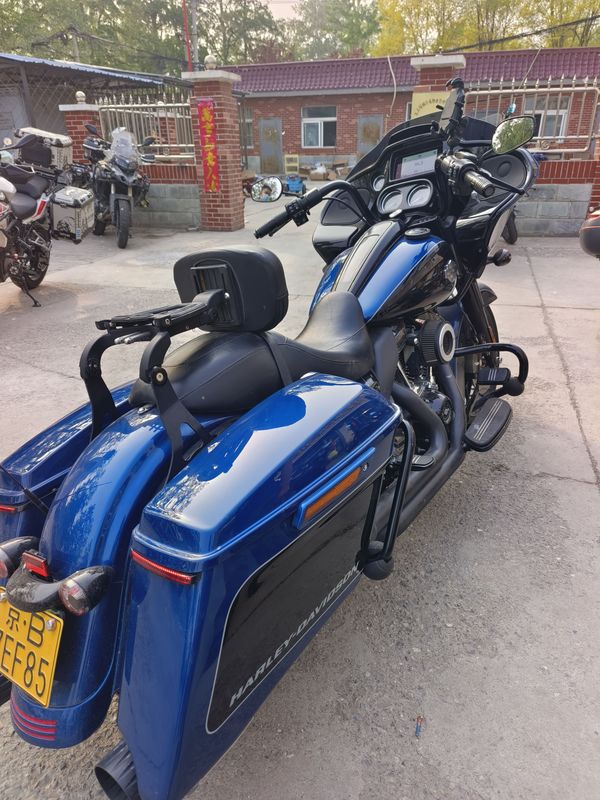 二手哈雷戴维森公路滑翔 Road Glide
