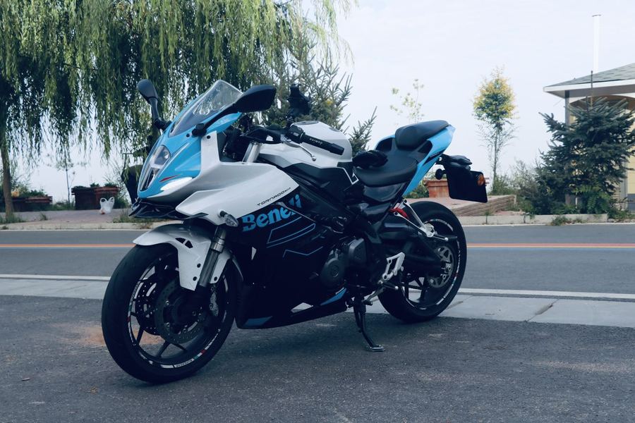 二手贝纳利龙卷风 Tornado 302R