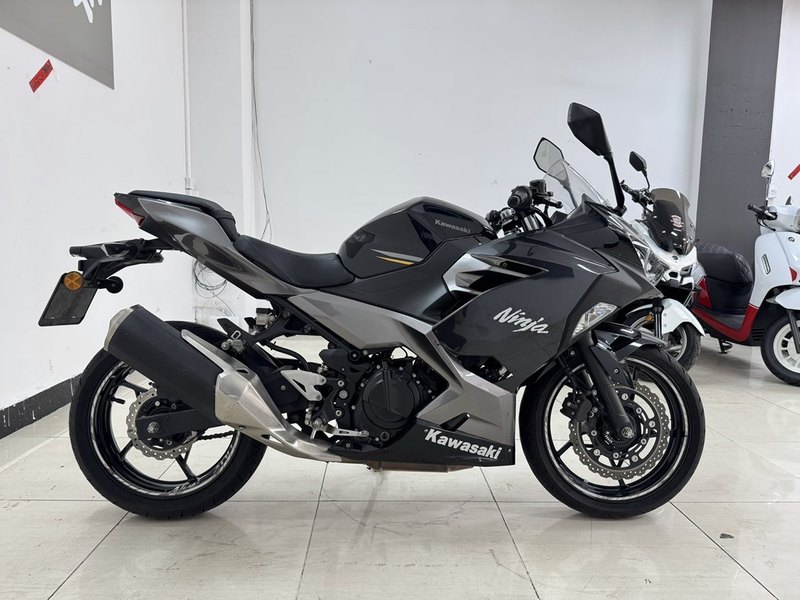 二手川崎Ninja 400
