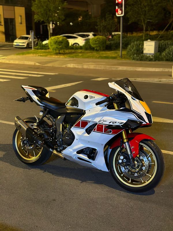 二手雅马哈YZF-R7