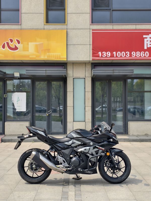 二手豪爵铃木GSX250R