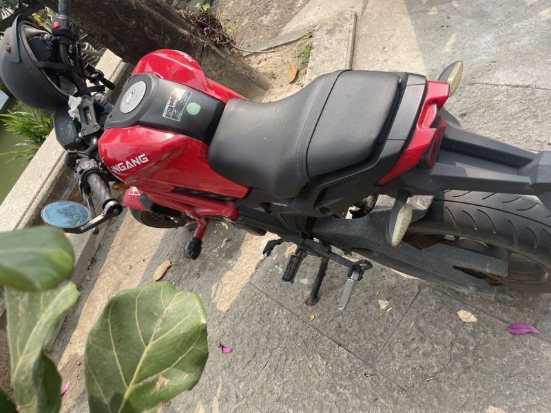 二手银钢小怪兽150