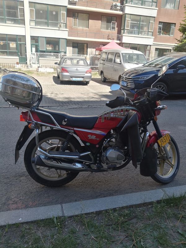 二手豪爵铃木锐爽 EN125-3F