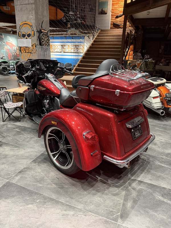 二手哈雷戴维森Tri Glide