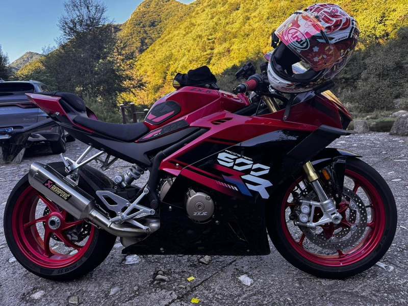 二手张雪机车500RR