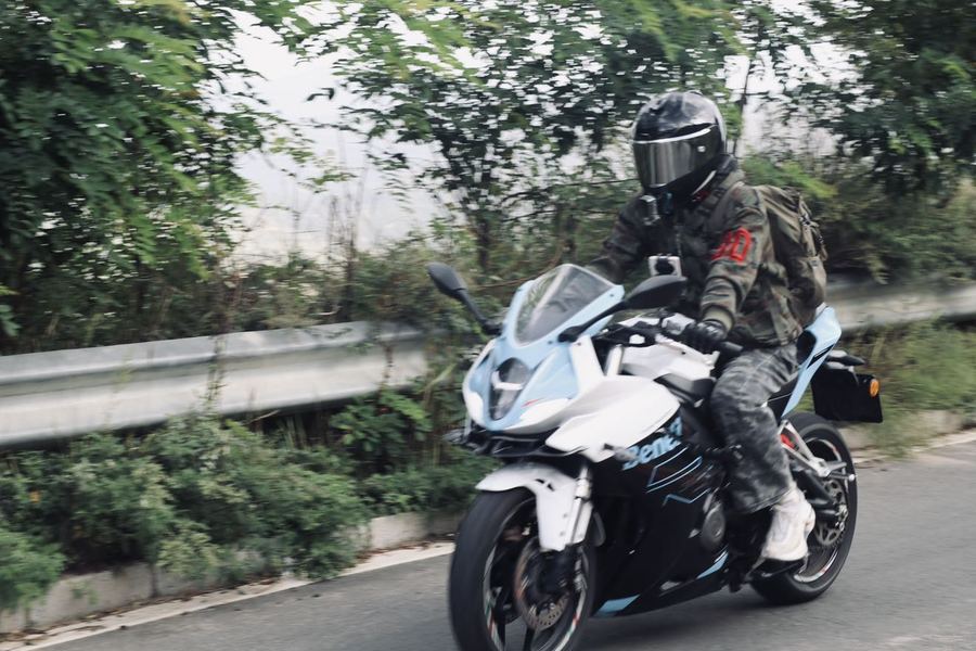 二手贝纳利龙卷风 Tornado 302R