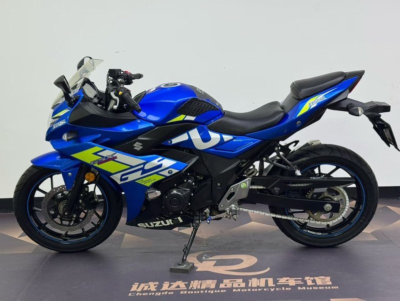 二手豪爵铃木GSX250R