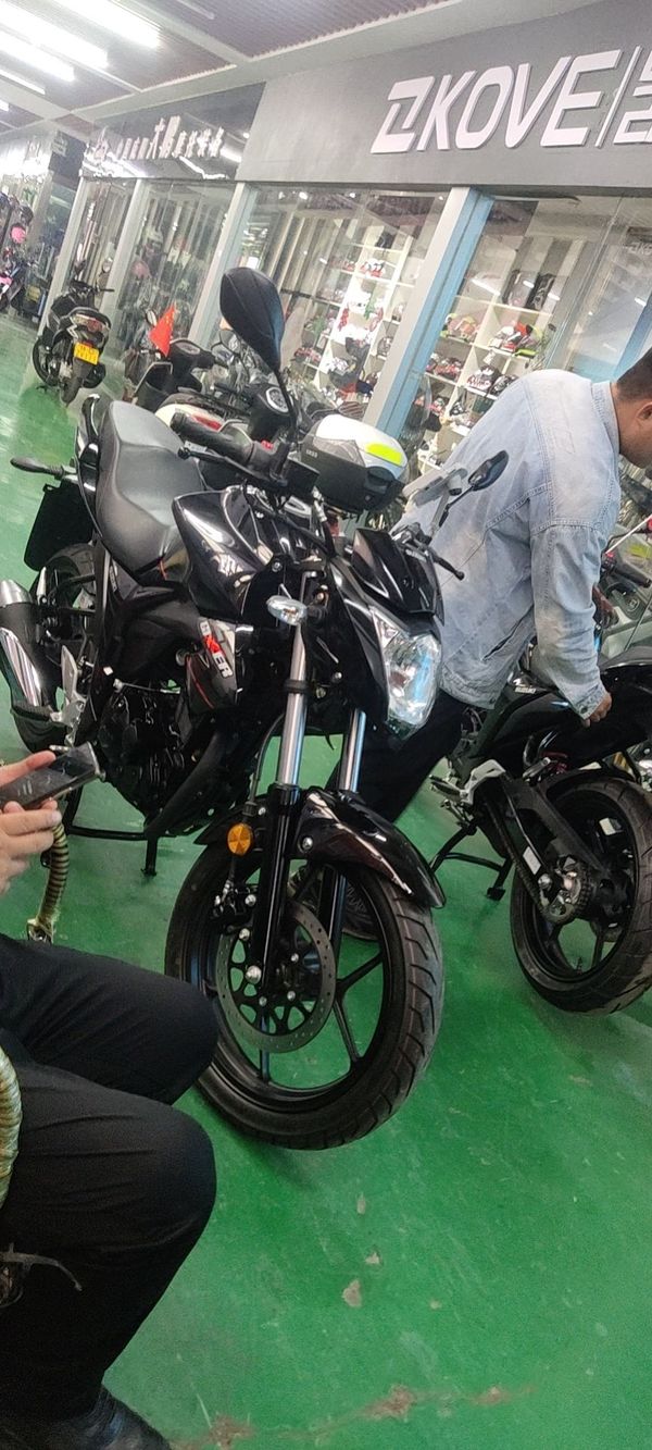 二手济南铃木极客飒 Gixxer 155 NK