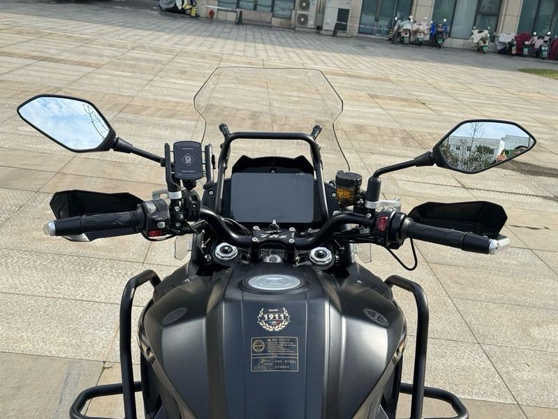 二手贝纳利TRK552