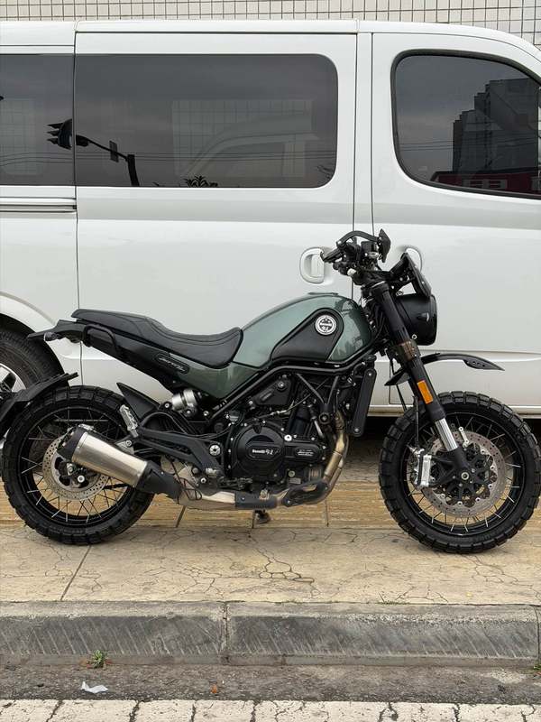 二手贝纳利幼狮 Leoncino 500