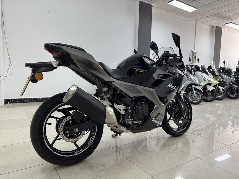 二手川崎Ninja 400