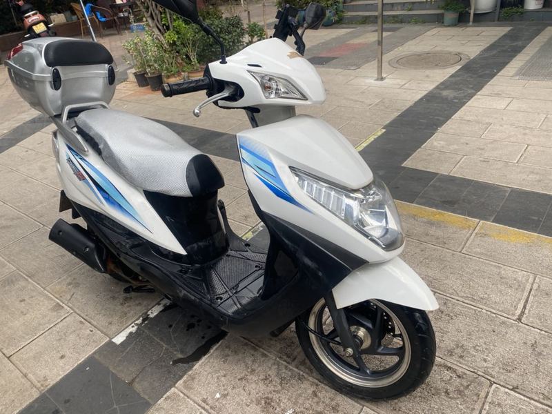 二手五羊本田Cruising 御鲨125