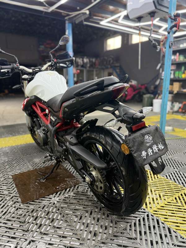 二手贝纳利蓝宝龙 BN302S