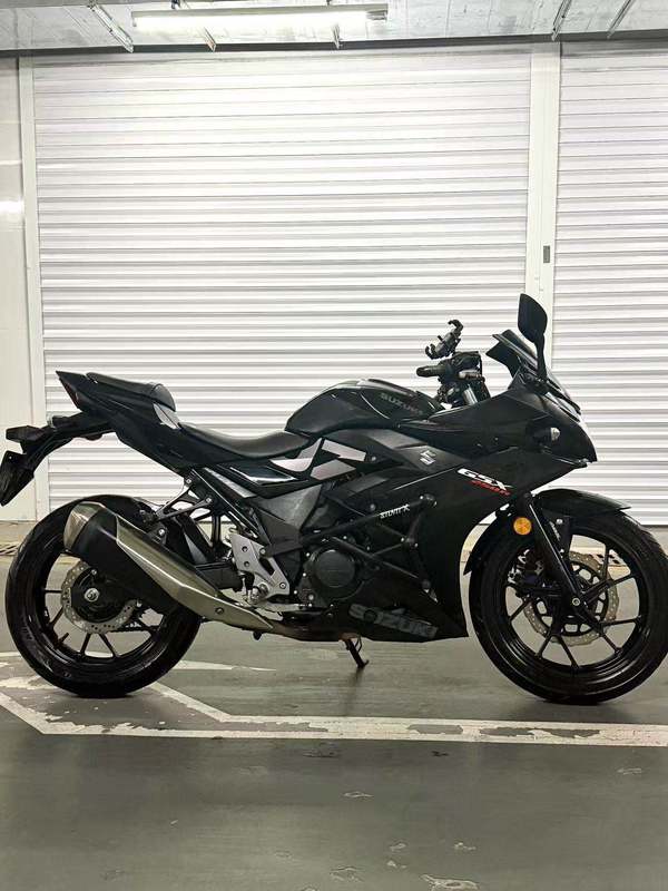 二手豪爵铃木GSX250R