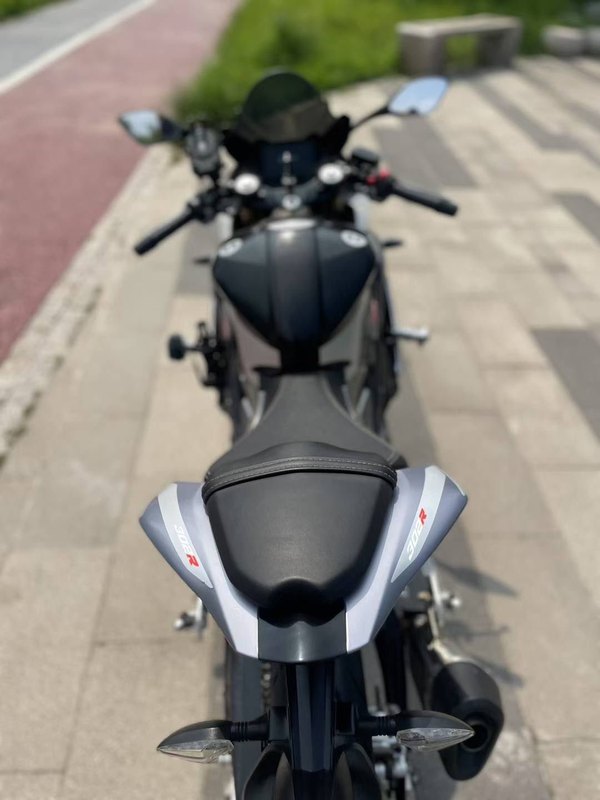 二手贝纳利龙卷风 Tornado 302R