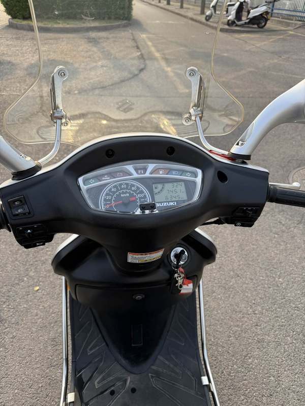 二手豪爵铃木天龙星UA125T-3